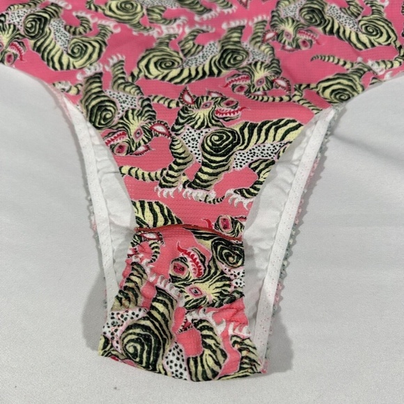 NWT $40 Spanx [ PLUS 3X ] Breathable Under Statements‎ Thong in Dog & Zebra - Picture 16 of 16